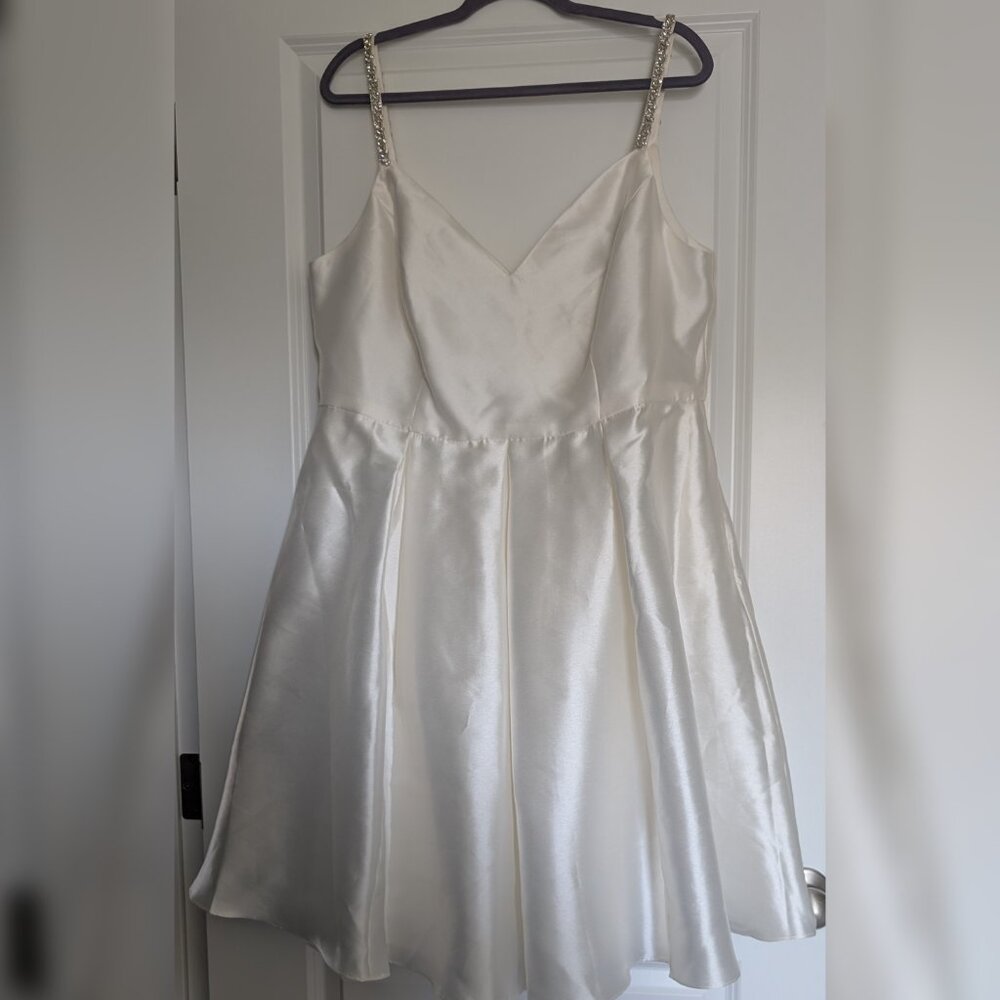 White DB Studio Mini Wedding Dess Women Size 18W
